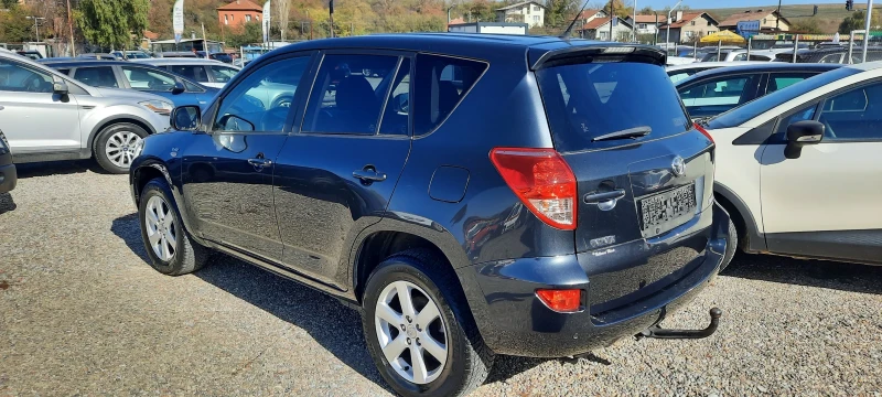 Toyota Rav4 D4D, снимка 6 - Автомобили и джипове - 48092236