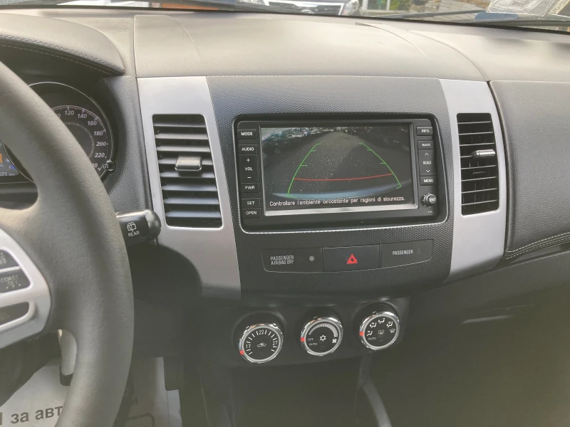 Citroen C-Crosser, снимка 11 - Автомобили и джипове - 52614074