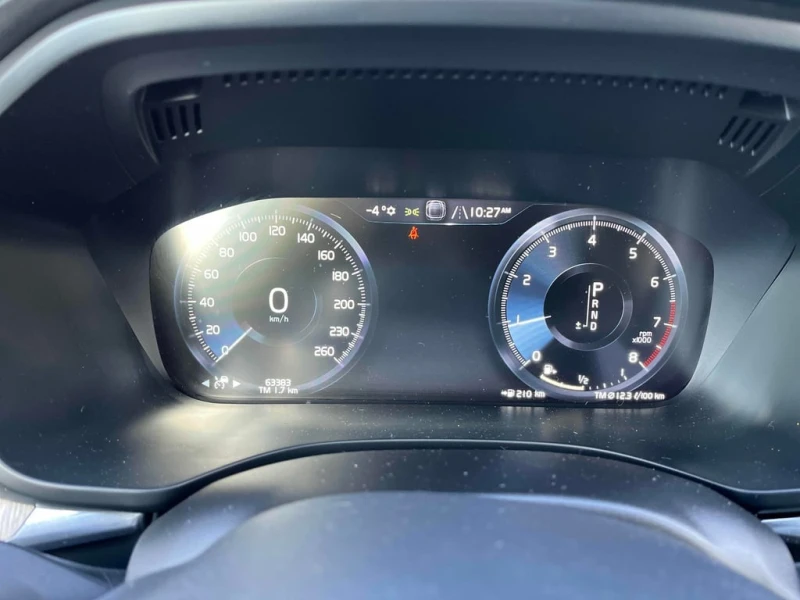 Volvo XC60 2019 Inscription * CARFAX * БЕЗ ПЪРВОНАЧАЛНА, снимка 8 - Автомобили и джипове - 52793366