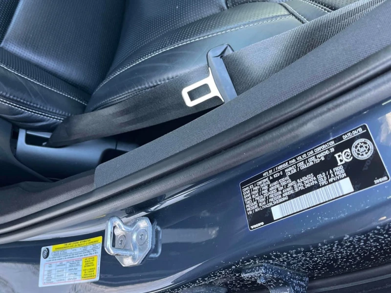 Volvo XC60 2019 Inscription * CARFAX * БЕЗ ПЪРВОНАЧАЛНА, снимка 10 - Автомобили и джипове - 52793366