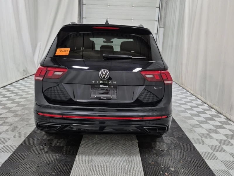 VW Tiguan * COMFORTLINE R LINE BLACK EDITION * CARFAX * , снимка 5 - Автомобили и джипове - 53189034
