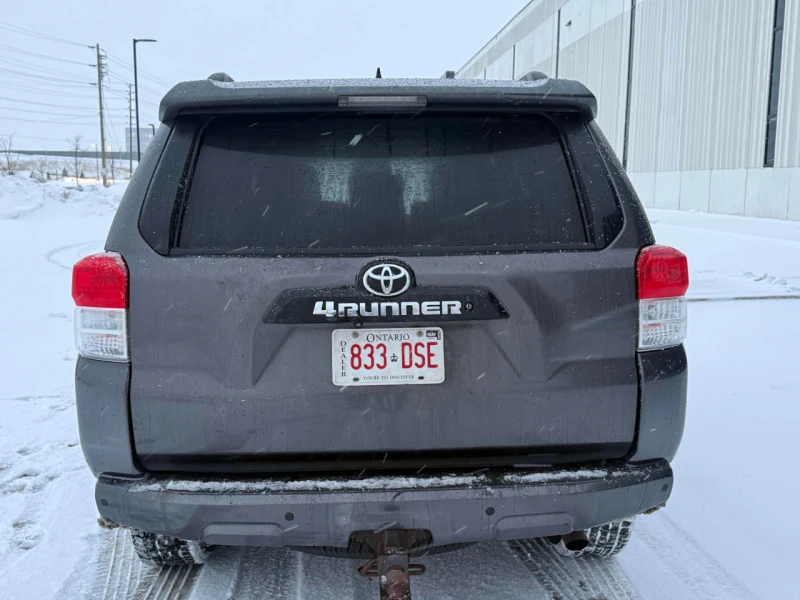 Toyota 4runner CARFAX* АВТОФИНАНСИРАНЕ БЕЗ ПЪРВОНАЧАЛНА ВНОСКА, снимка 4 - Автомобили и джипове - 53244616