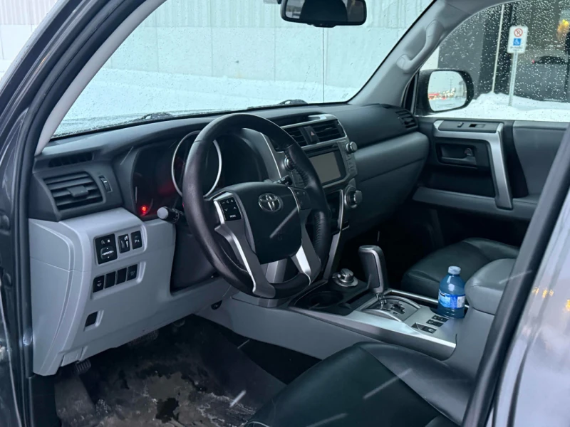 Toyota 4runner CARFAX* АВТОФИНАНСИРАНЕ БЕЗ ПЪРВОНАЧАЛНА ВНОСКА, снимка 5 - Автомобили и джипове - 53244616