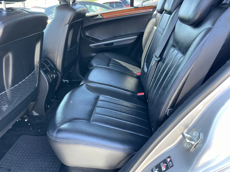 Mercedes-Benz ML 3.5 I GAZ, снимка 12 - Автомобили и джипове - 53446138