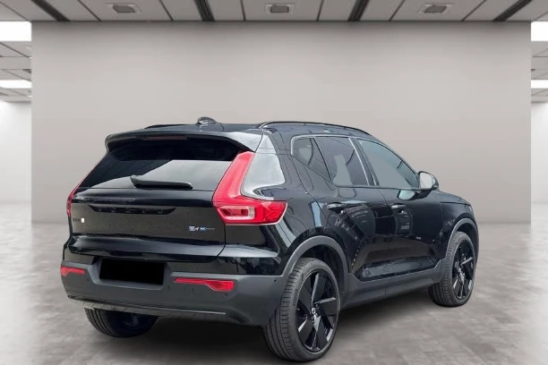 Volvo EX40 = Ultra Black = Heat Pump Гаранция, снимка 2 - Автомобили и джипове - 55099577