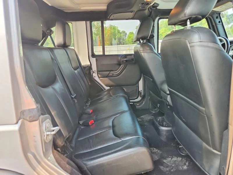 Jeep Wrangler, снимка 10 - Автомобили и джипове - 55540654