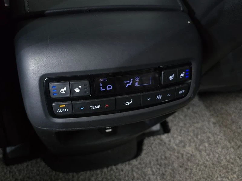 Hyundai Palisade 3.8 Automatic, снимка 12 - Автомобили и джипове - 56027701