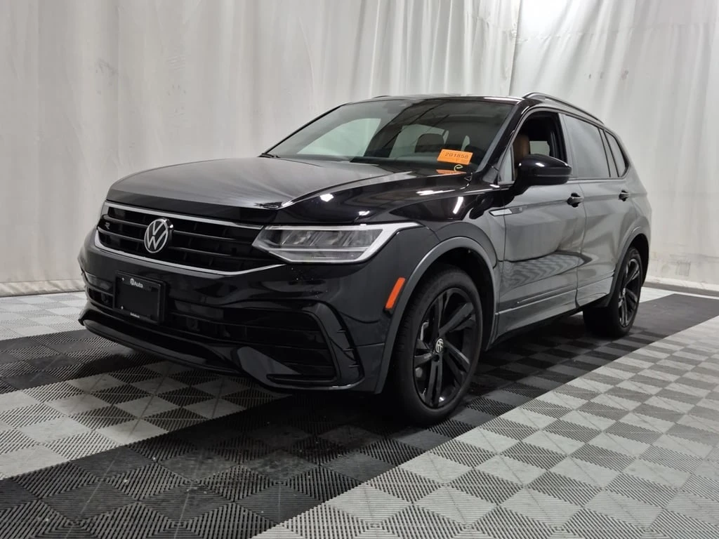 VW Tiguan * COMFORTLINE R LINE BLACK EDITION * CARFAX * , снимка 1