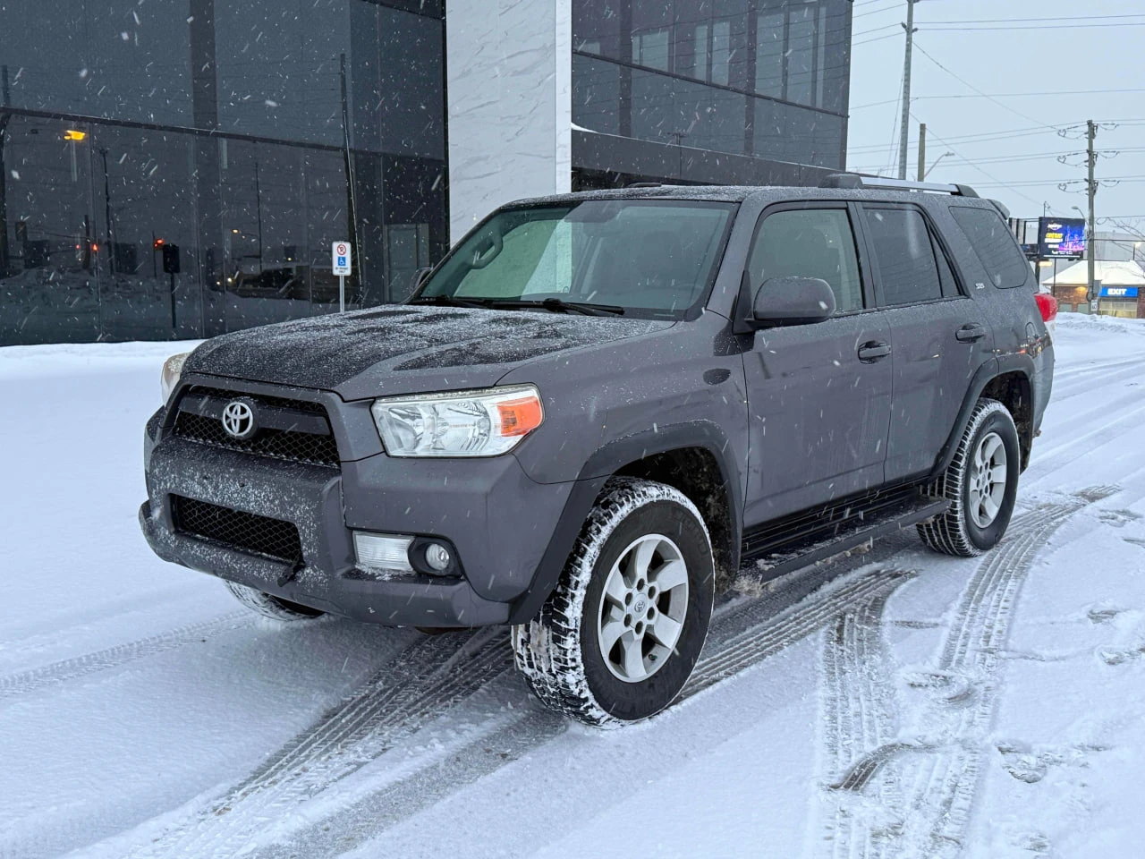 Toyota 4runner CARFAX* АВТОФИНАНСИРАНЕ БЕЗ ПЪРВОНАЧАЛНА ВНОСКА, снимка 1