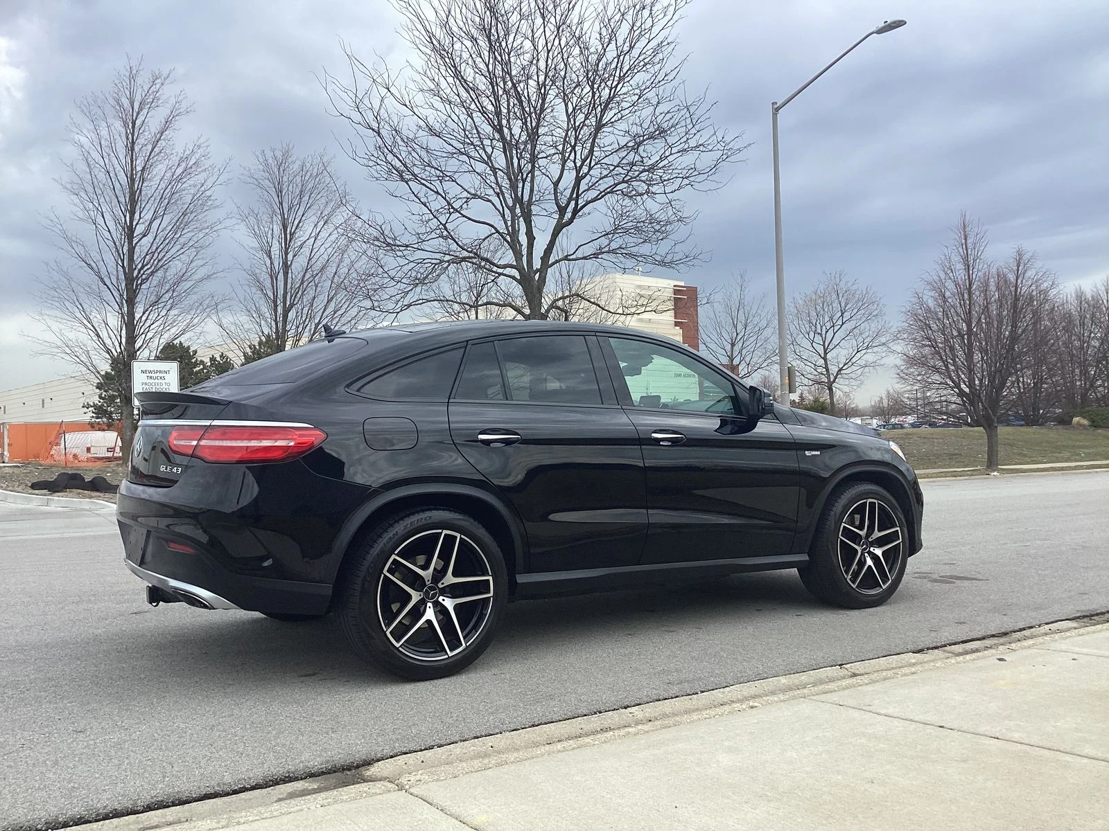 Mercedes-Benz GLE 43 AMG 4MATIC* OBDUH* PODGREV* PANO* HARMAN* KEYLESS GO*  - изображение 4