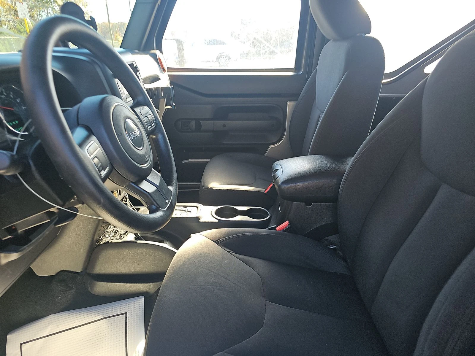 Jeep Wrangler Sport - изображение 9