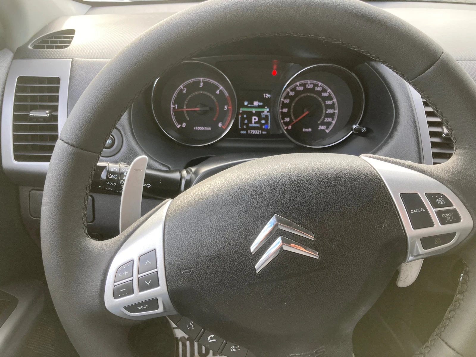 Citroen C-Crosser  - изображение 10