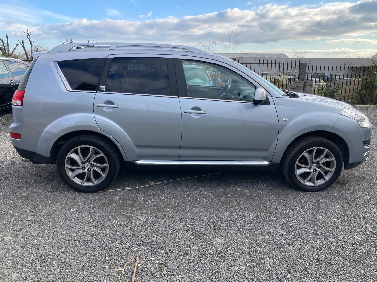 Citroen C-Crosser  - изображение 3