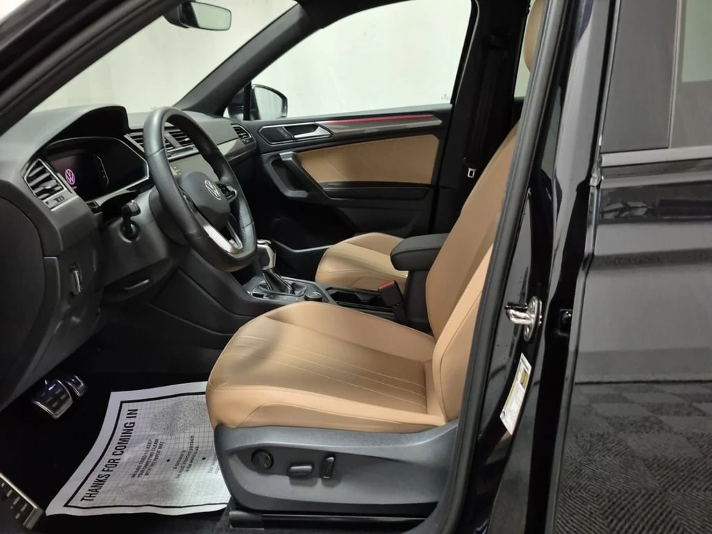 VW Tiguan * COMFORTLINE R LINE BLACK EDITION * CARFAX *  - изображение 8