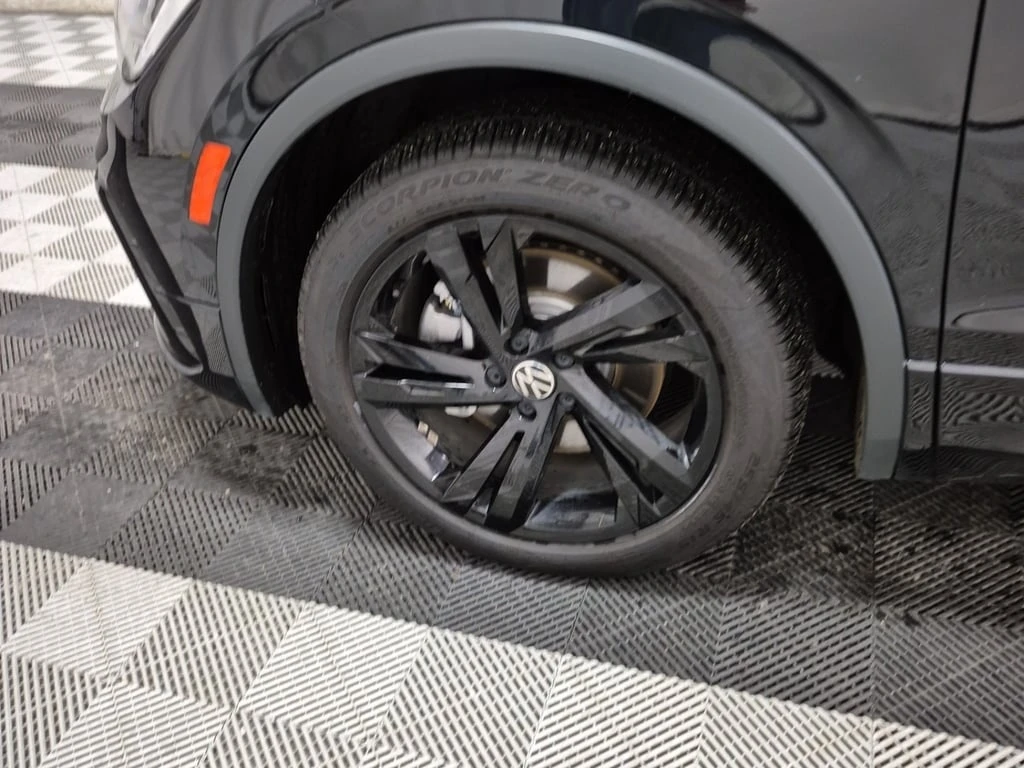 VW Tiguan * COMFORTLINE R LINE BLACK EDITION * CARFAX *  | Mobile.bg � ����������� 15