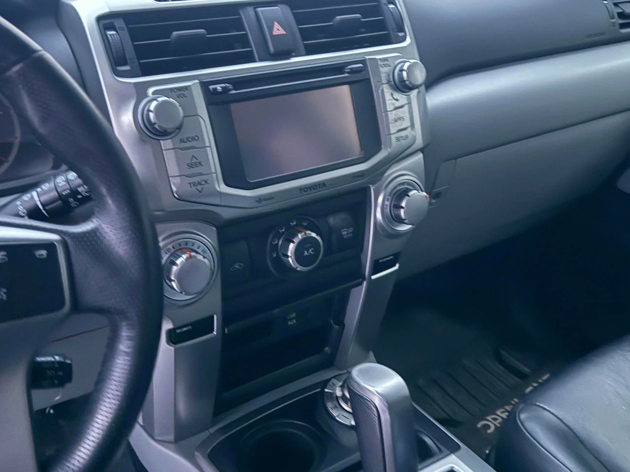 Toyota 4runner CARFAX* АВТОФИНАНСИРАНЕ БЕЗ ПЪРВОНАЧАЛНА ВНОСКА - изображение 9