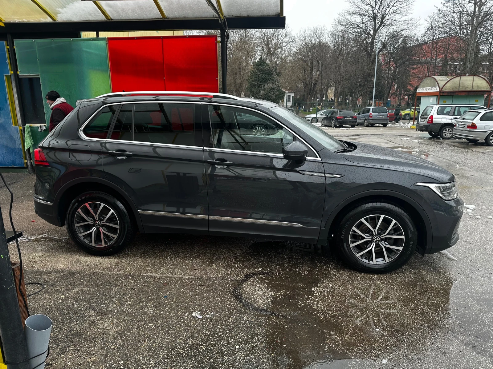 VW Tiguan 2, 0 TDI - изображение 2