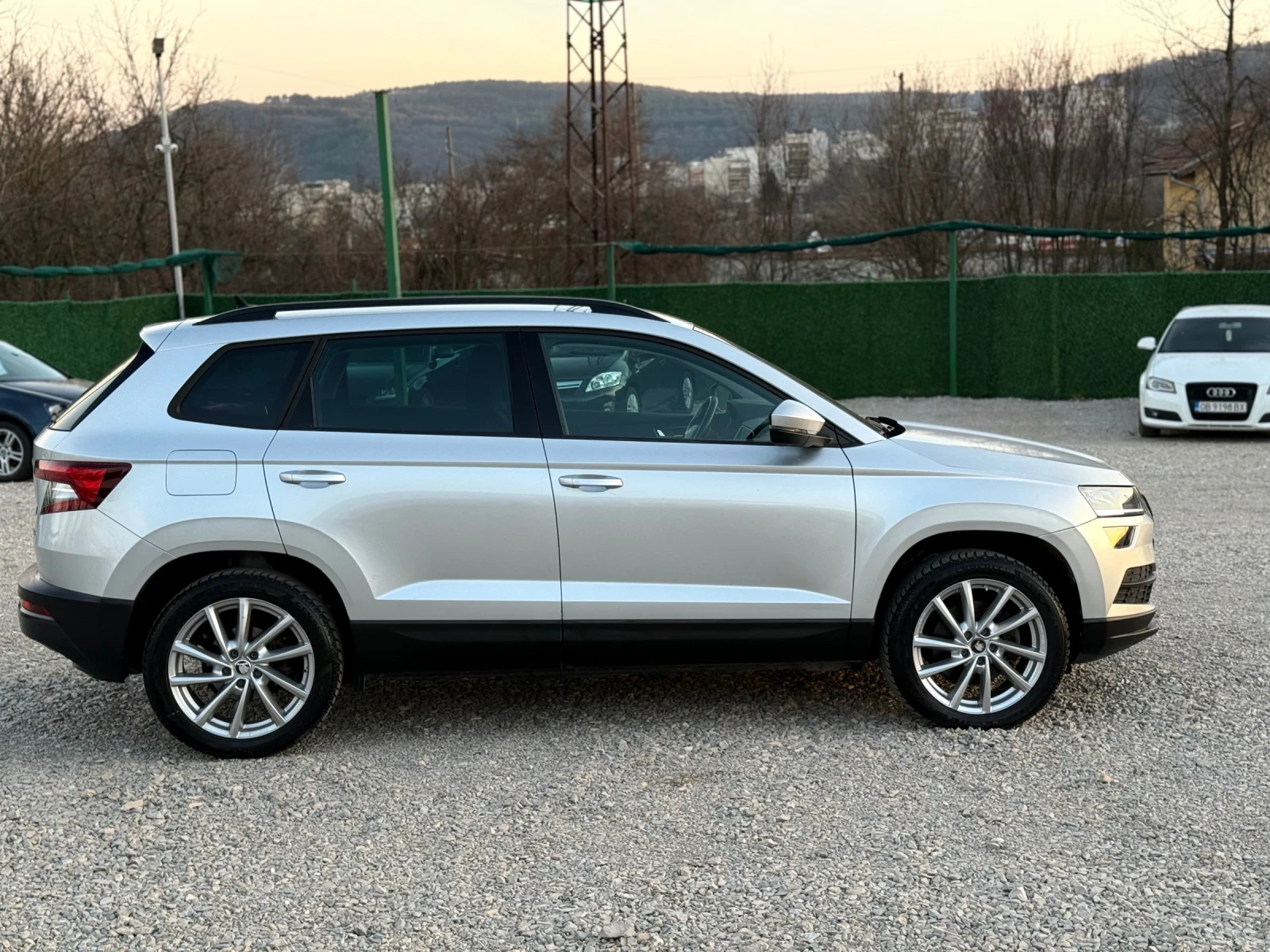 Skoda Karoq 2.0TDI Led* 4x4 DSG, снимка 6 - Автомобили и джипове - 53817436