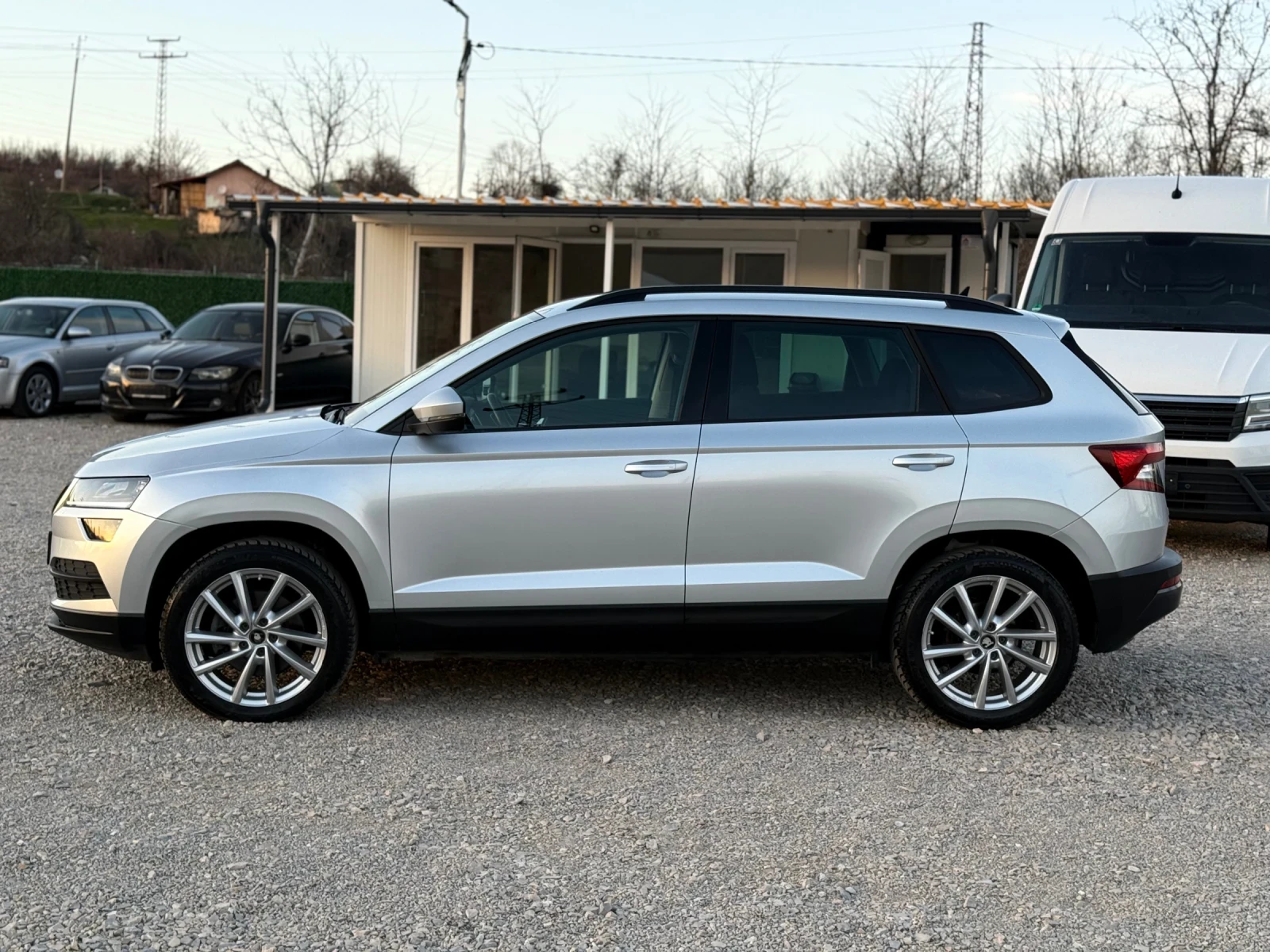 Skoda Karoq 2.0TDI Led* 4x4 DSG, снимка 2 - Автомобили и джипове - 53817436