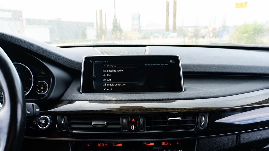 BMW X5 xDrive35d* АвтоКредит* (ЦЕНА ДО БГ)* , снимка 12 - Автомобили и джипове - 54399698
