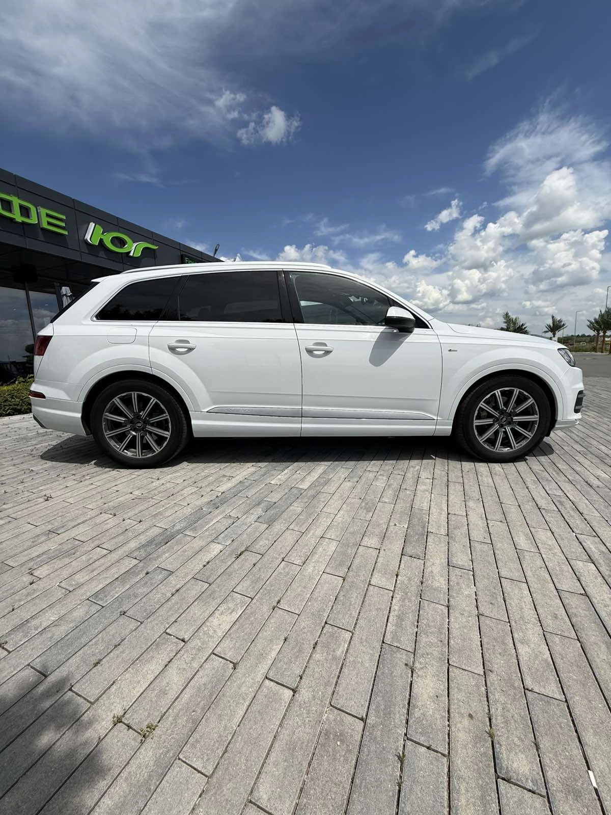 Audi Q7 3x SLINE* 6+ 1* 4xZONE* BOSE* ЗАВИВАЩ ЗАДЕН МОСТ* , снимка 3 - Автомобили и джипове - 54527804