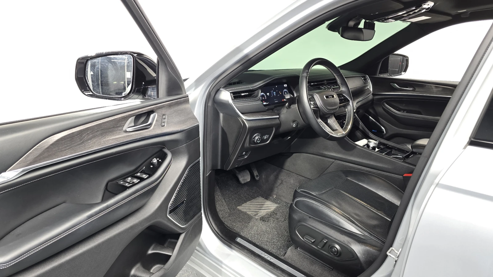 Jeep Cherokee 3.6* ЕЛ. БАГАЖНИК* HUD* BLIND SPOT* 360* КРАЙНА ЦЕ, снимка 10 - Автомобили и джипове - 55594904
