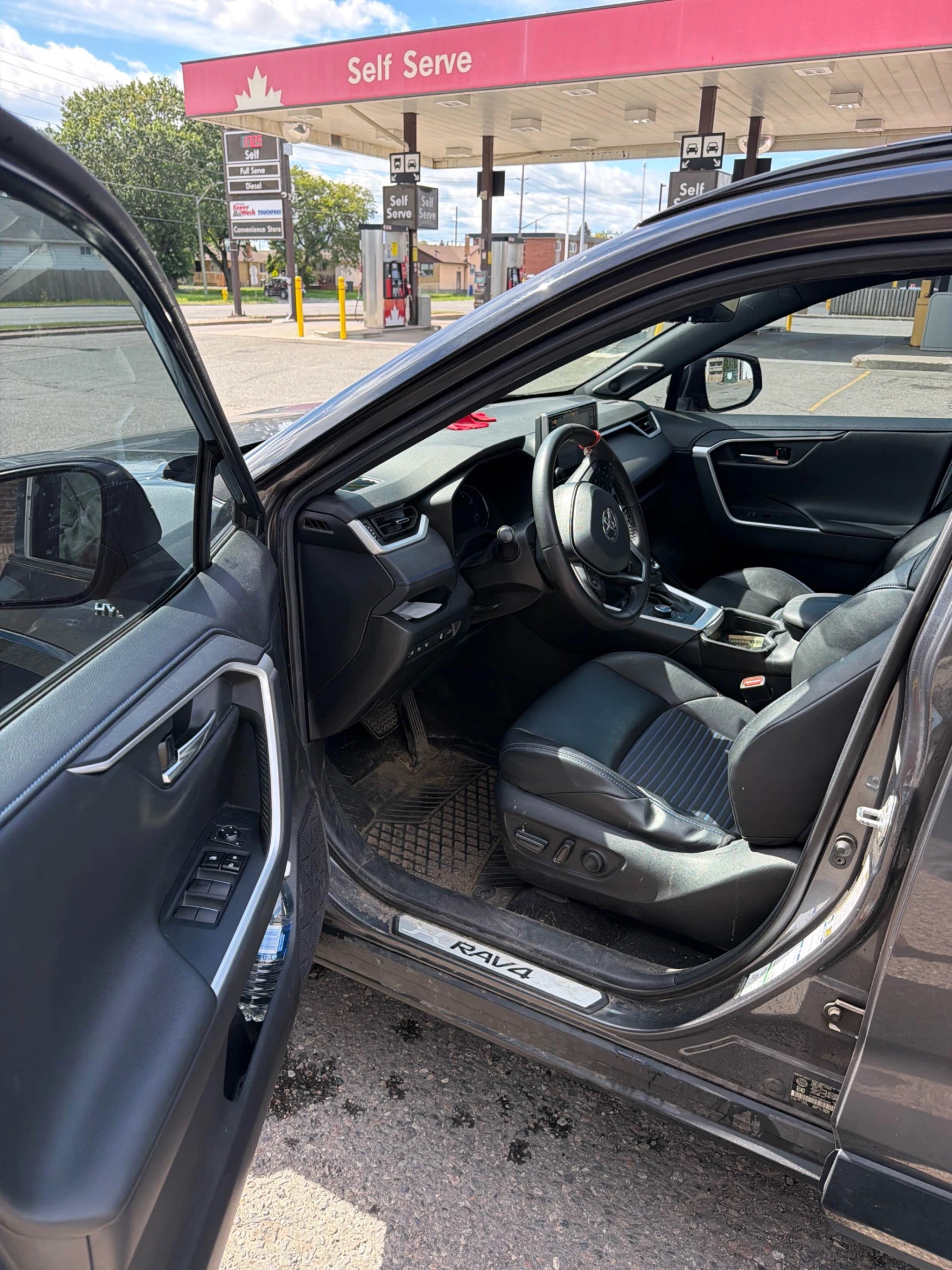 Toyota Rav4 * Hybrid * CARFAX * ОПЦИЯ ЗА ФИНАНСИРАНЕ, снимка 16 - Автомобили и джипове - 55948496