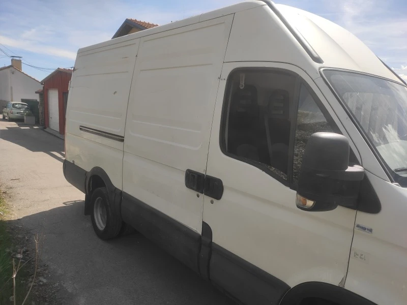 Iveco Daily 35C13, снимка 4 - Бусове и автобуси - 48095036