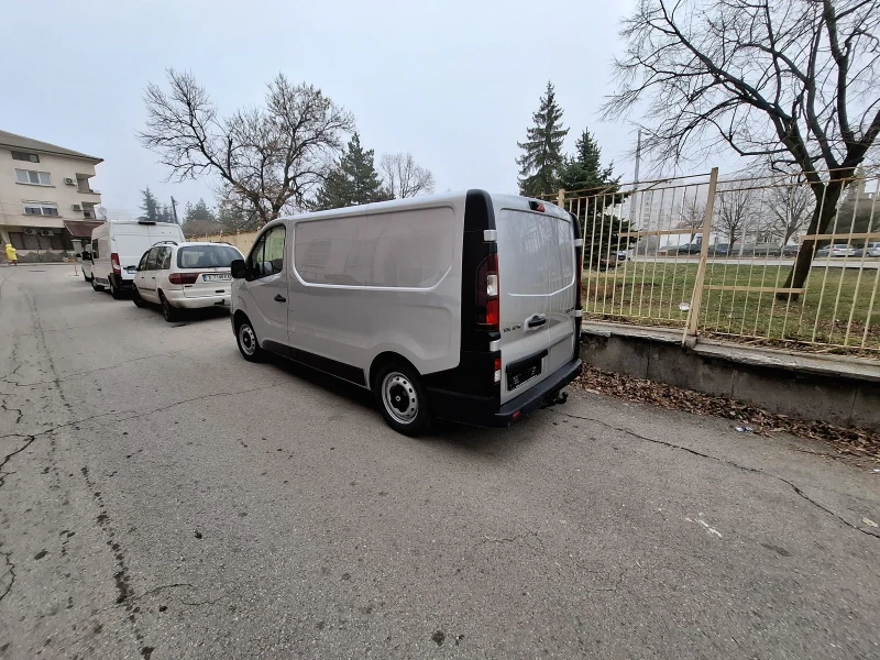 Renault Trafic 2.0dci, 120p.s., снимка 4 - Бусове и автобуси - 48444287