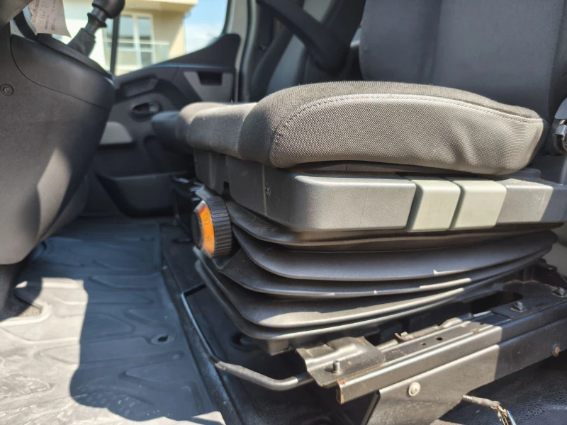 Renault Master ДВОЙНА КАБИНА//ЛИЗИНГ//* НОВ БРЕЗЕНТ, снимка 10 - Бусове и автобуси - 51659437