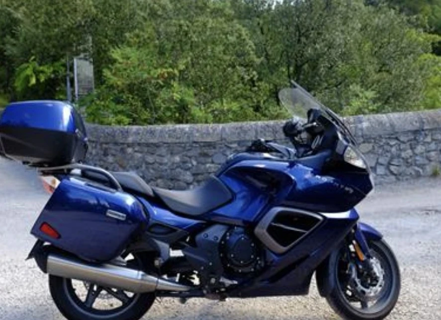 Triumph Trophy 1.3 - изображение 5