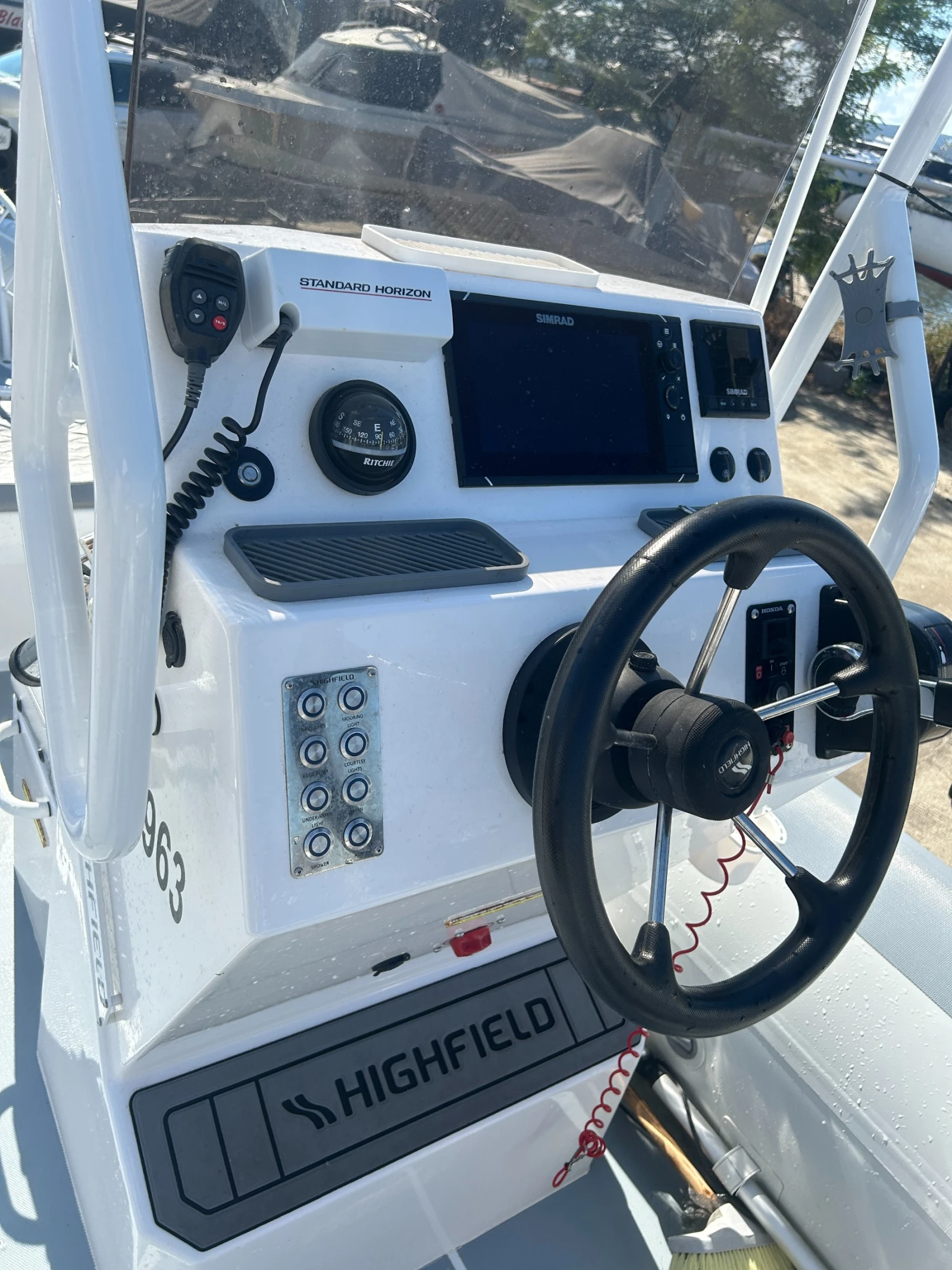 Надуваема лодка Highfield Patrol 540 Coaster - изображение 10