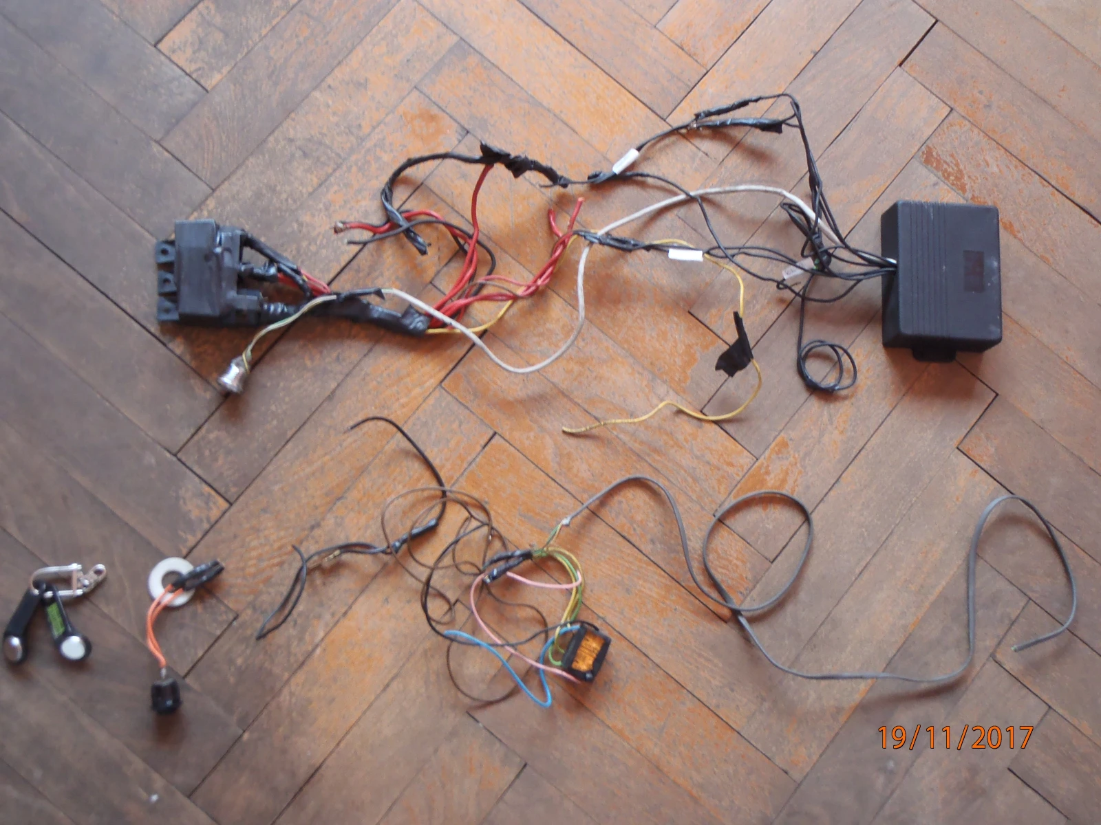 ������� ����������� �� ��������� Valcor | Mobile.bg � ����������� 1