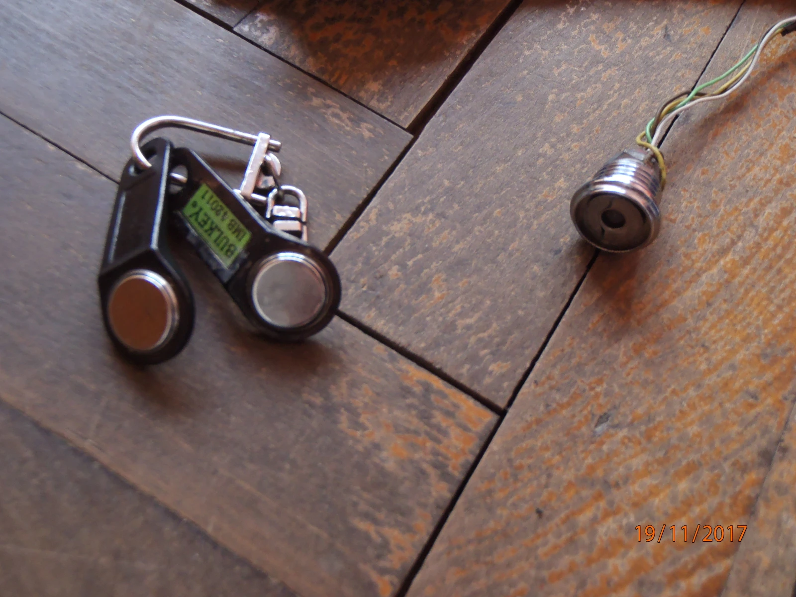 ������� ����������� �� ��������� Valcor | Mobile.bg � ����������� 2