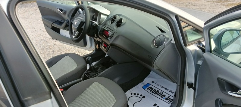Seat Ibiza, снимка 12 - Автомобили и джипове - 40215778