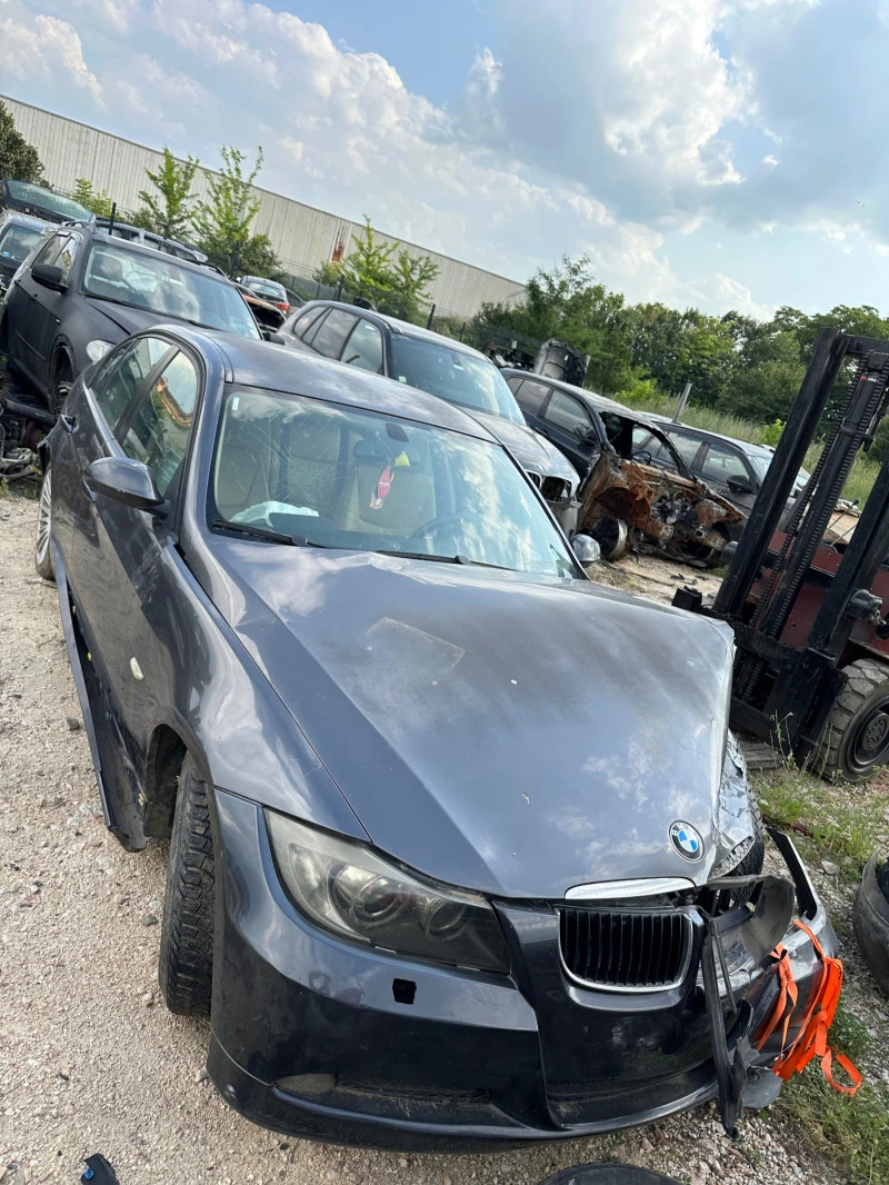 BMW 320, снимка 1 - Автомобили и джипове - 46079073