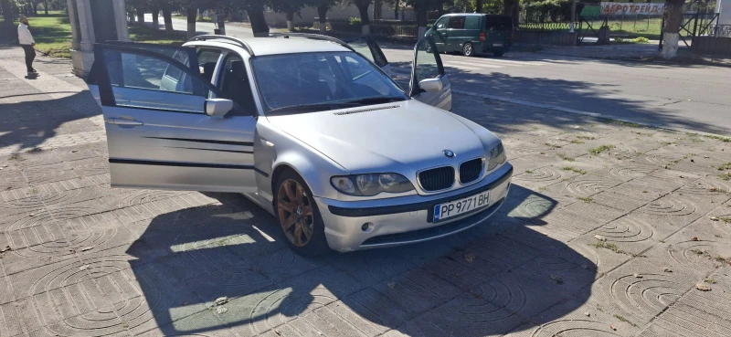 BMW 320, снимка 13 - Автомобили и джипове - 47439963