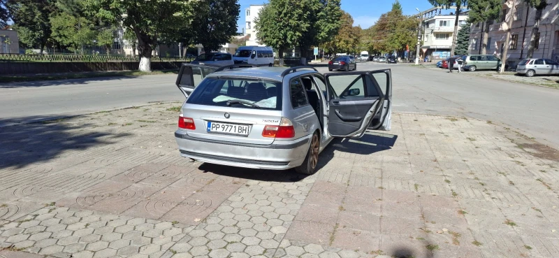 BMW 320, снимка 11 - Автомобили и джипове - 47439963