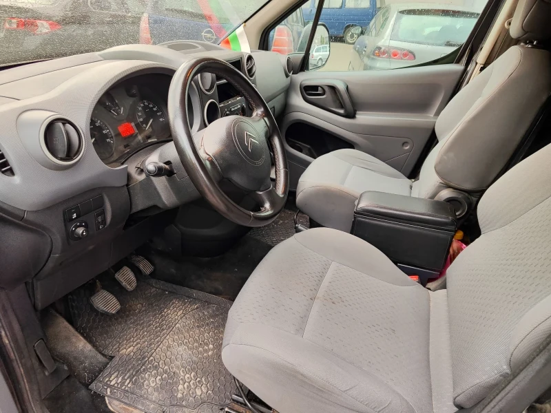 Citroen Berlingo 1.6 HDI   Климатик, снимка 9 - Автомобили и джипове - 47549127