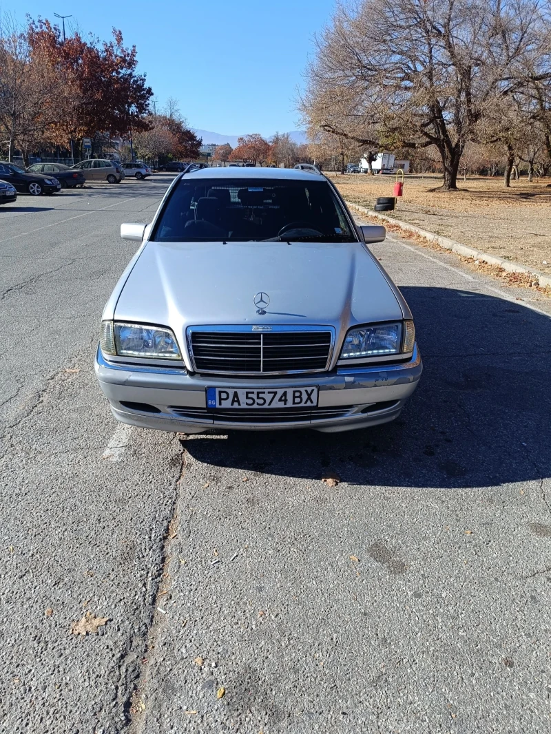 Mercedes-Benz C 220 CDI, снимка 2 - Автомобили и джипове - 47888826