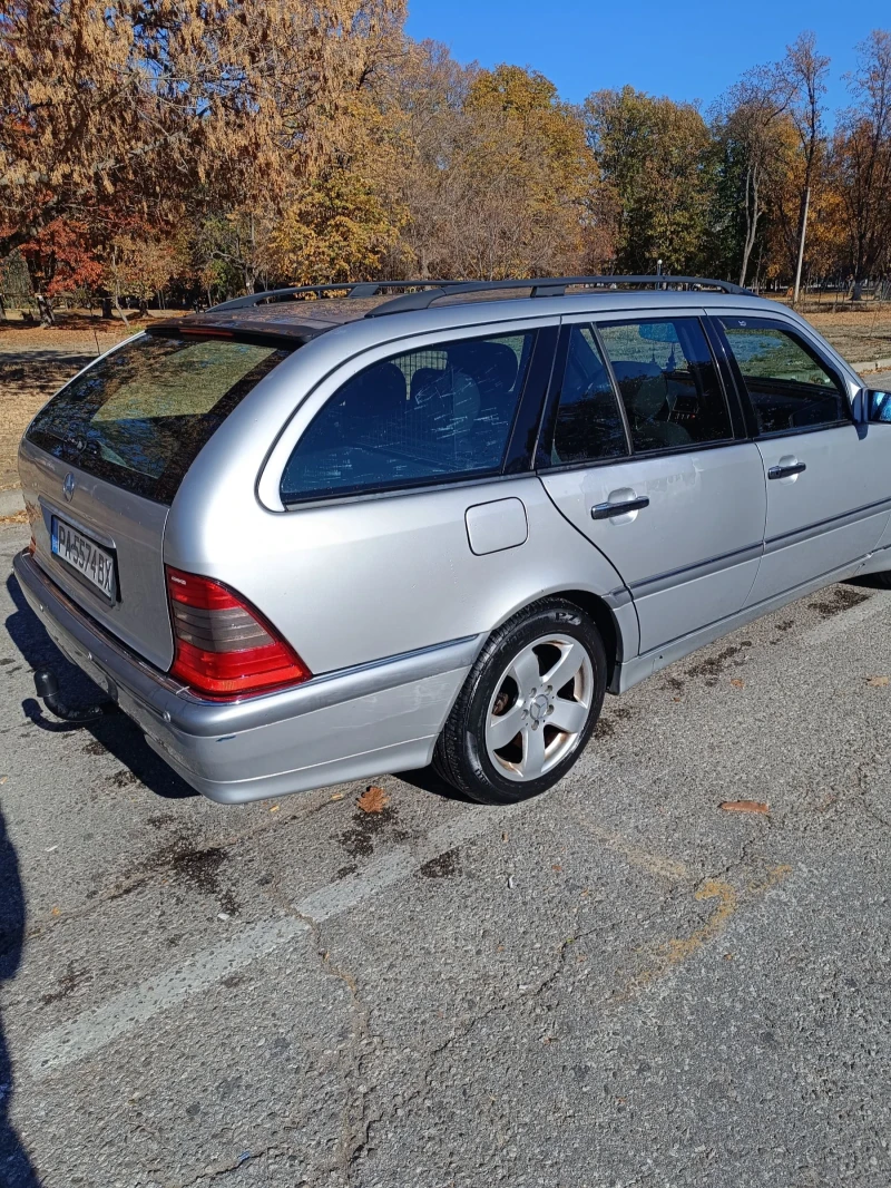 Mercedes-Benz C 220 CDI, снимка 8 - Автомобили и джипове - 47888826