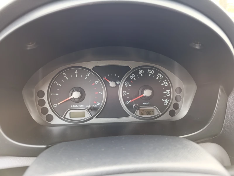 Kia Picanto 1.1i клима, снимка 7 - Автомобили и джипове - 49327734