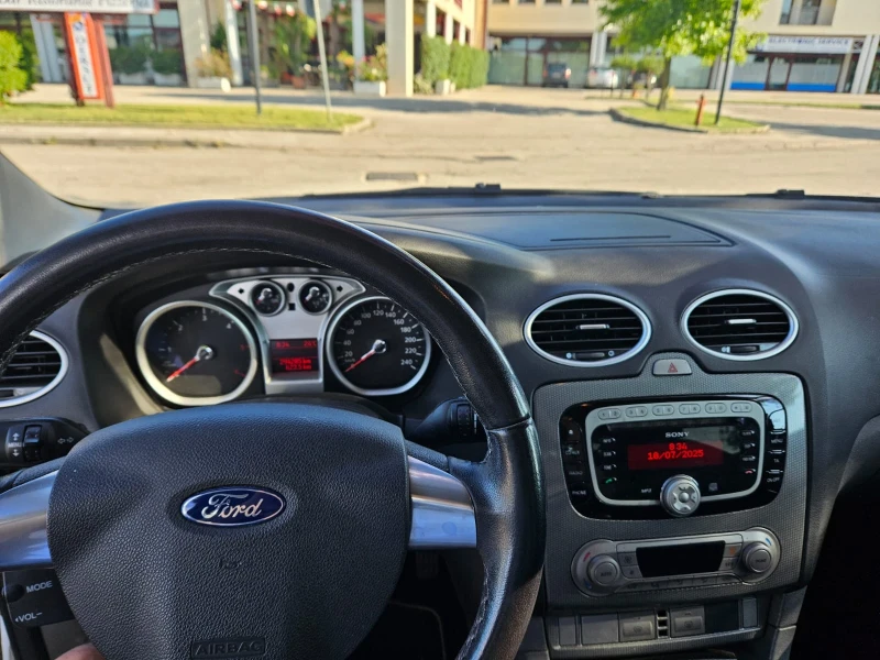 Ford Focus TITANIUM 1.6TDCI EURO 5, снимка 6 - Автомобили и джипове - 51974368