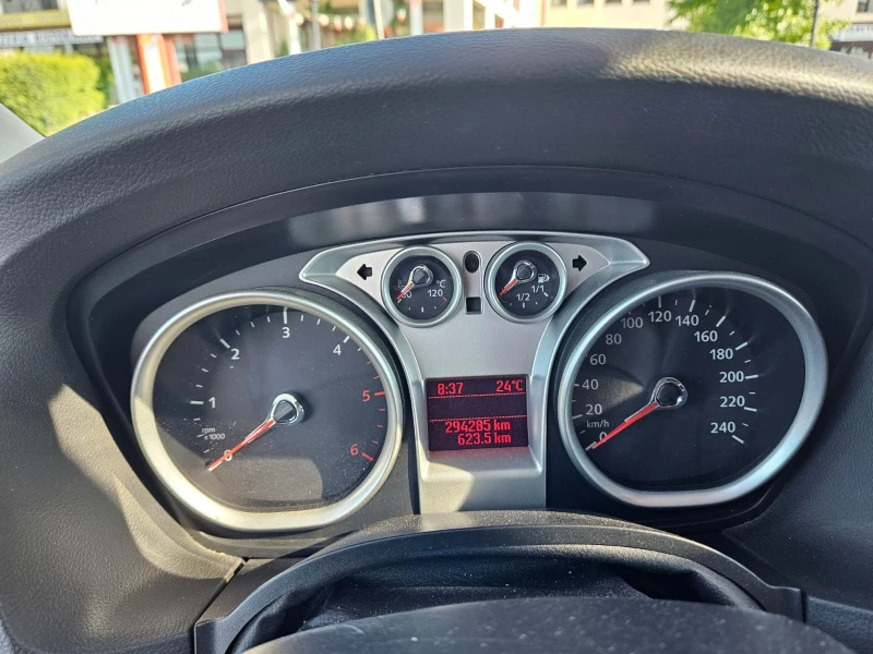 Ford Focus TITANIUM 1.6TDCI EURO 5, снимка 8 - Автомобили и джипове - 51974368