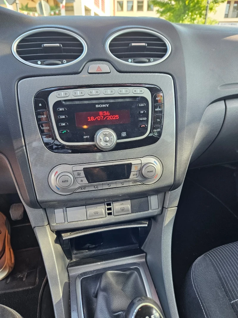 Ford Focus TITANIUM 1.6TDCI EURO 5, снимка 7 - Автомобили и джипове - 51974368