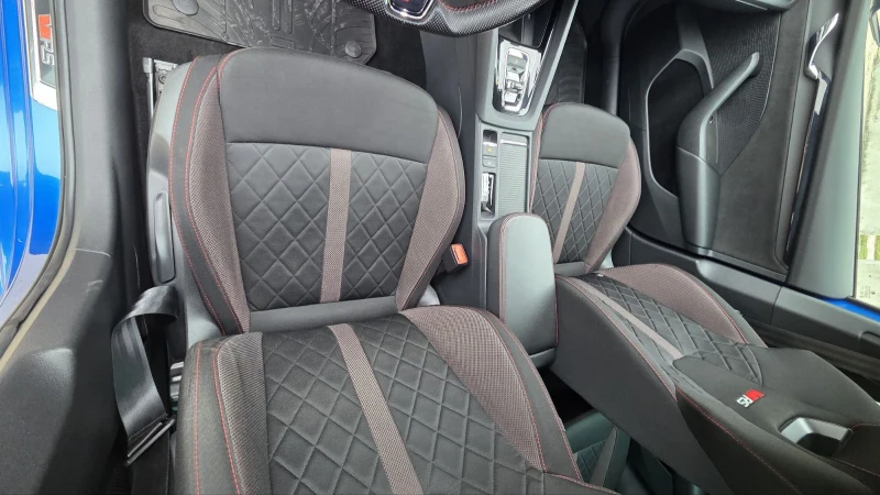 Skoda Octavia 2.0TDI VRS (MATRIX), снимка 10 - Автомобили и джипове - 52732264