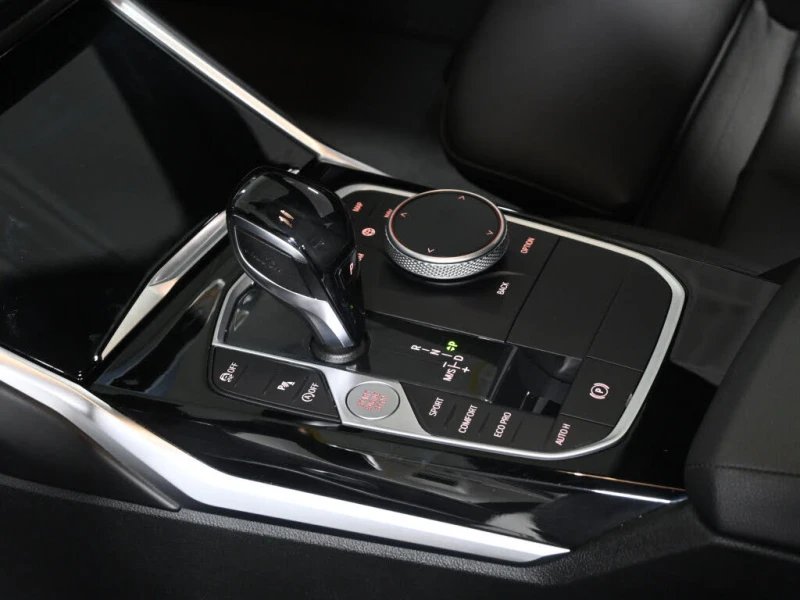 BMW 330 330i xDrive AWD * АвтоКредит* (ЦЕНА ДО БГ), снимка 13 - Автомобили и джипове - 52536470