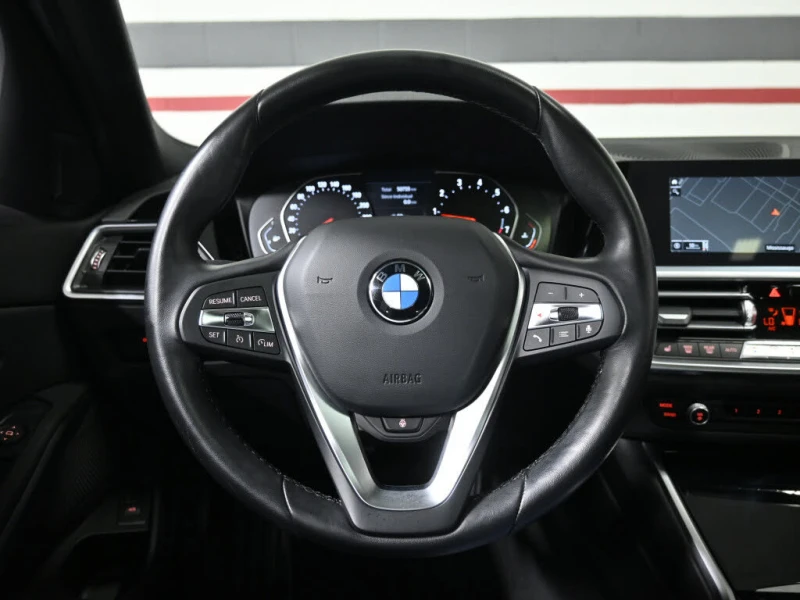 BMW 330 330i xDrive AWD * АвтоКредит* (ЦЕНА ДО БГ), снимка 9 - Автомобили и джипове - 52536470