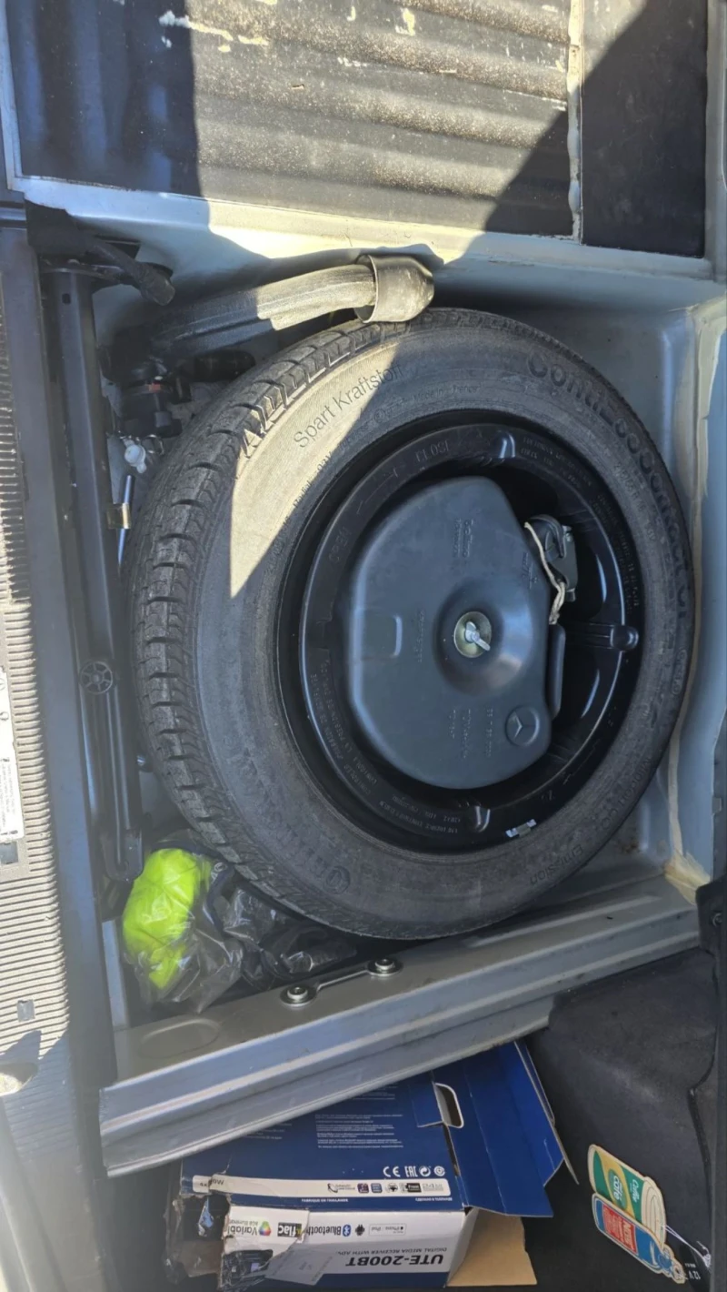 Mercedes-Benz E 320 320 CDI. AVANTGARDE, снимка 17 - Автомобили и джипове - 53112458