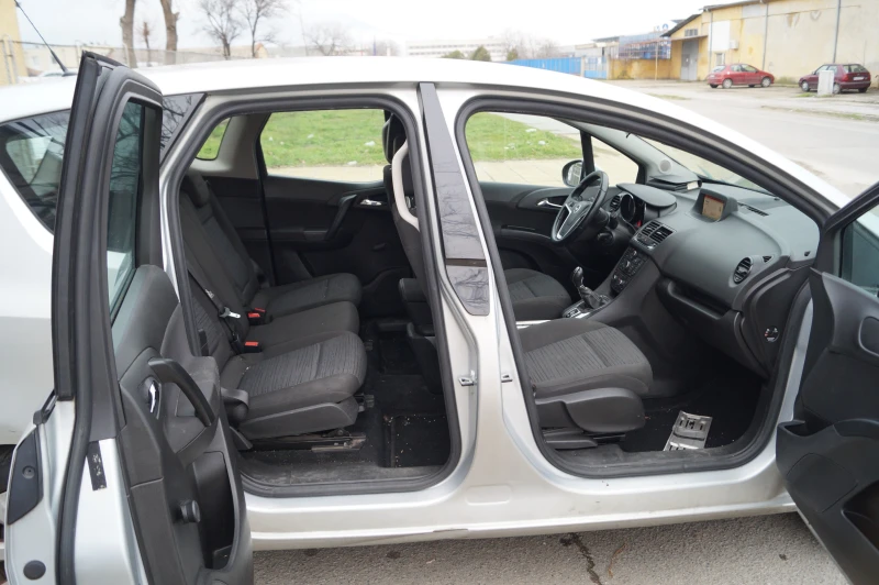 Opel Meriva 1.6d , снимка 11 - Автомобили и джипове - 53457387